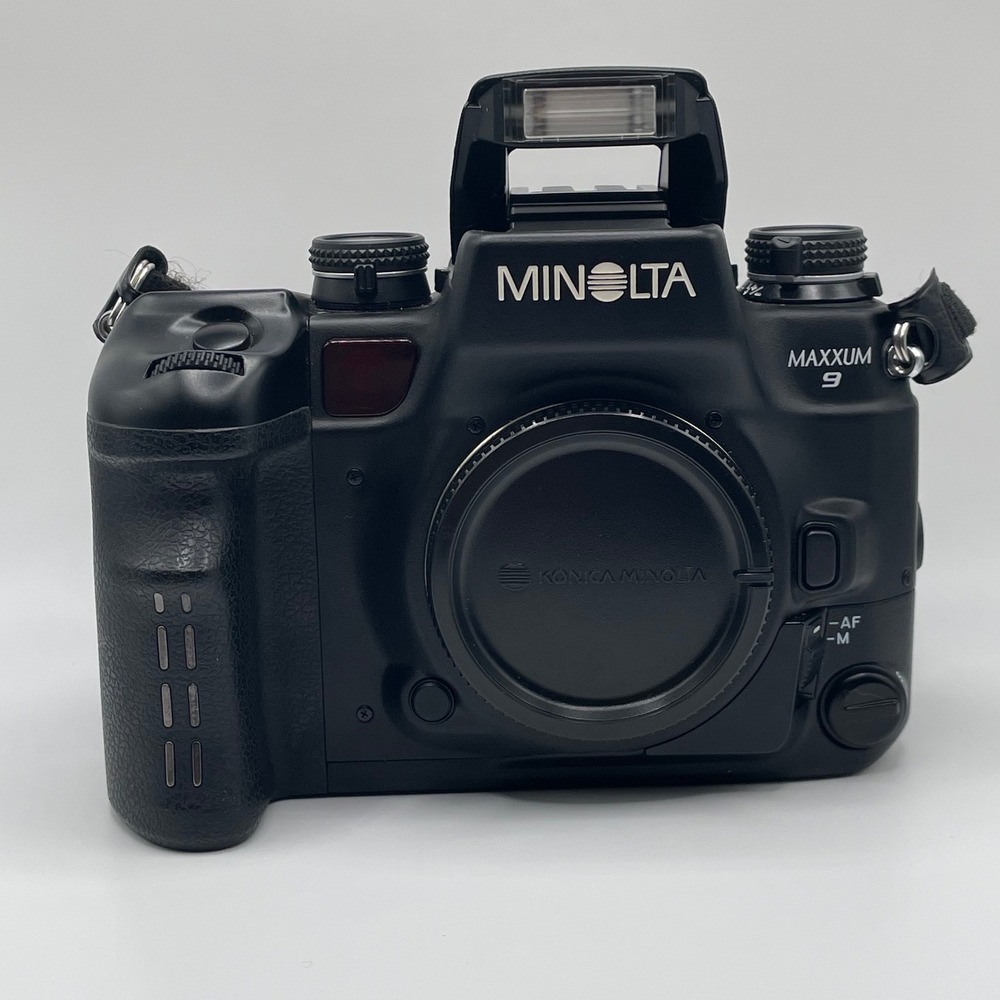 Minolta Maxxum 9 35mm SLR Film Camera w Strap and Manual Camera Only Fast Ship🔥
